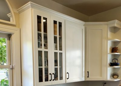 Cabinet Installer